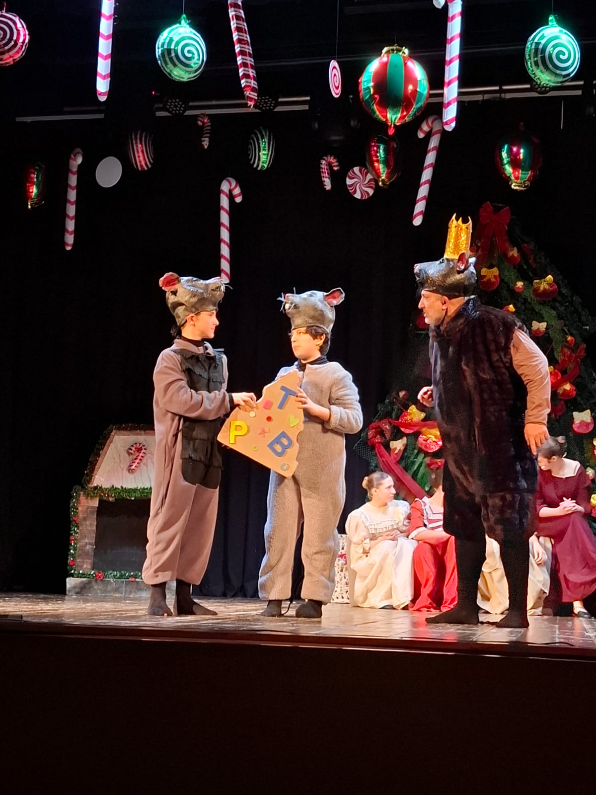 I bambini e i ragazzi di &ldquo;Events&rdquo; hanno portato in scena uno spettacolo magico e ricco di emozioni: 